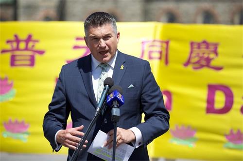 '图6：加拿大保守党国防评论议员詹姆斯·贝赞（James Bezan）'